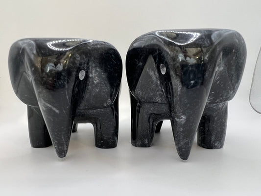 Black marble elephant tea light holder